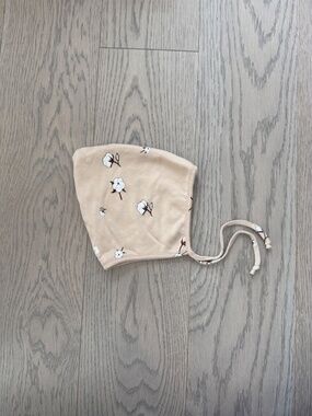 Organic zoo baby hat 6-12 months, fits large